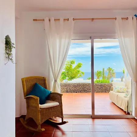 Casa Bella Vista Frente Al Mar Y Piscina Natural. بيت للعطل تشاركو ديل بالو