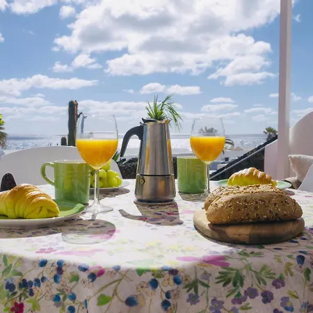 بيت للعطل Casa Bella Vista Frente Al Mar Y Piscina Natural. تشاركو ديل بالو