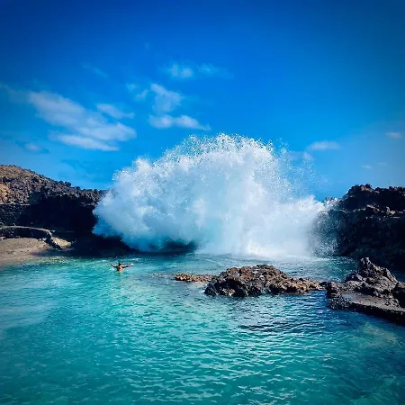 Casa Bella Vista Frente Al Mar Y Piscina Natural. チャルコ・デル・パロ