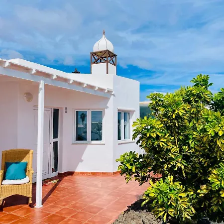別荘 Casa Bella Vista Frente Al Mar Y Piscina Natural. *